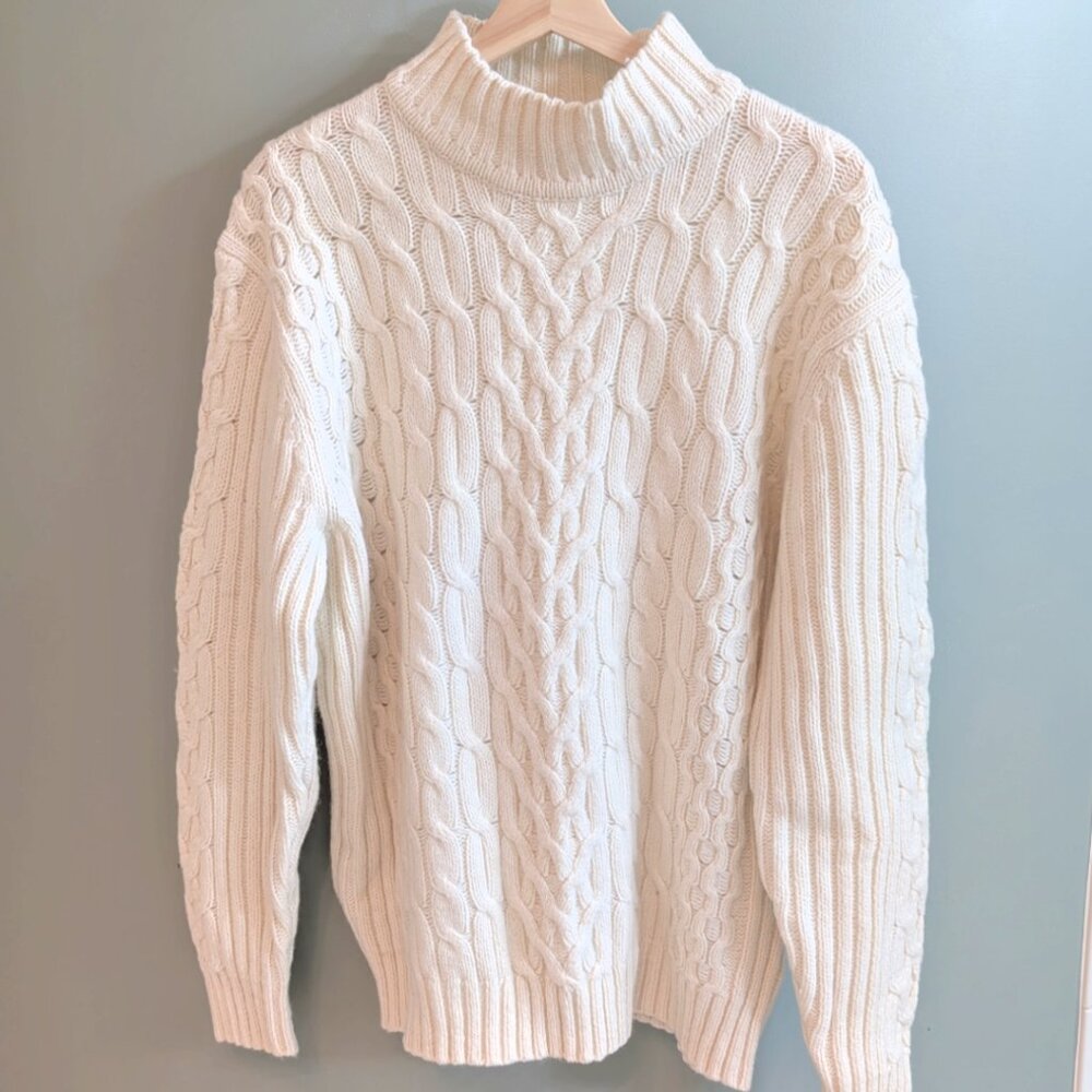 Men's wool blend fisherman's sweater, size L